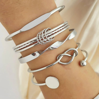 Bracelet Femme Multicouches Doré – Élégant et Ajustable