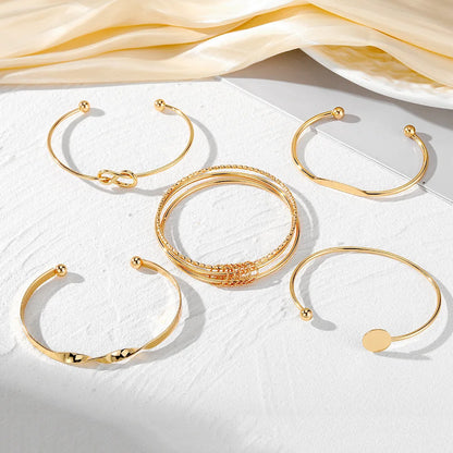 Bracelet Femme Multicouches Doré – Élégant et Ajustable
